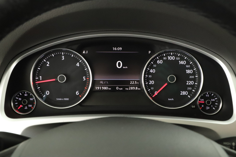 Volkswagen Touareg, 2015