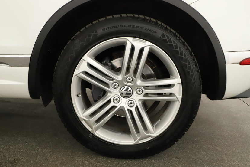 Volkswagen Touareg, 2015