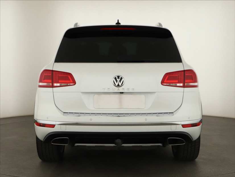 Volkswagen Touareg, 2015