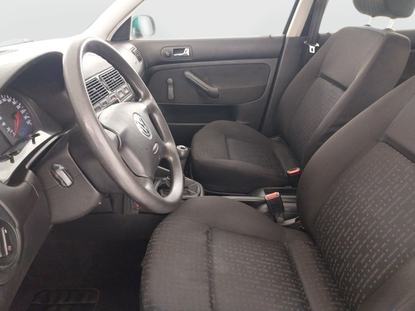 Volkswagen Golf, 2000