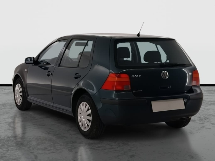 Volkswagen Golf, 2000
