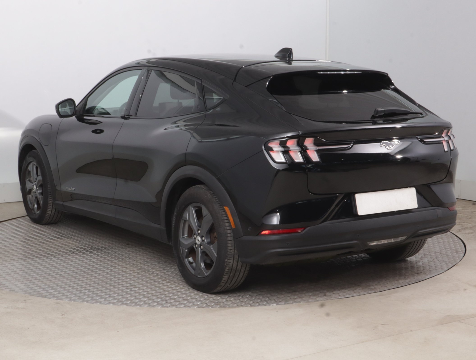 Ford Mustang Mach-E Standard Range RWD, 2021 5