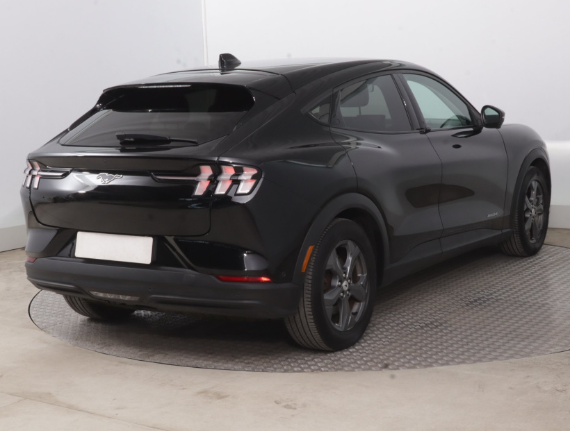 Ford Mustang Mach-E, 2021