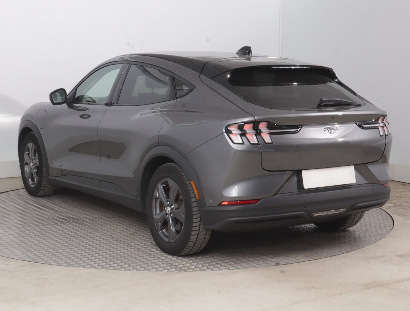 Ford Mustang Mach-E Standard Range RWD, 2021 5