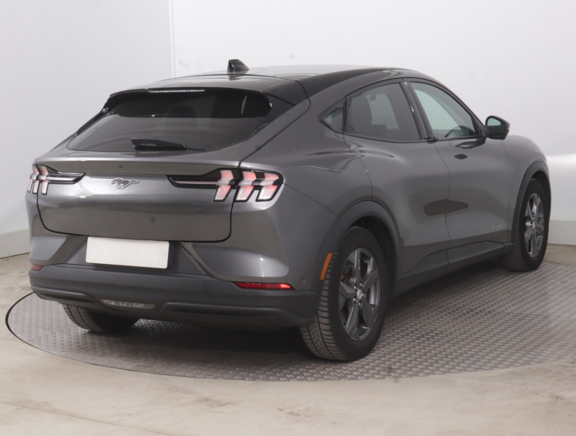 Ford Mustang Mach-E, 2021