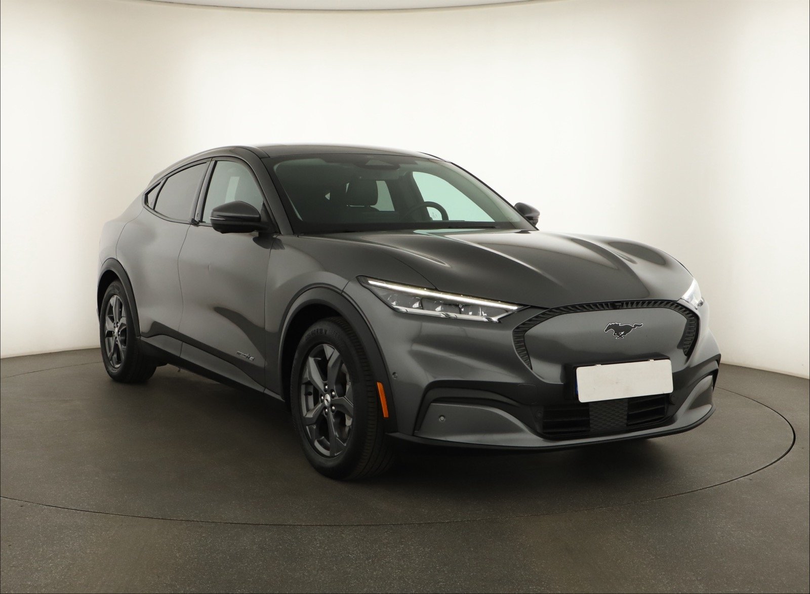 Ford Mustang Mach-E Standard Range RWD, 2021