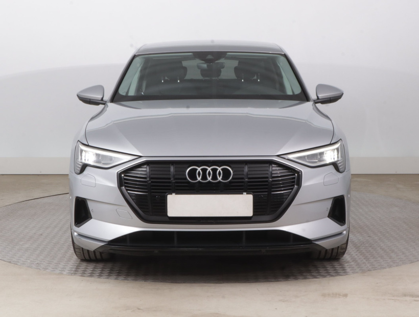 Audi e-tron, 2021