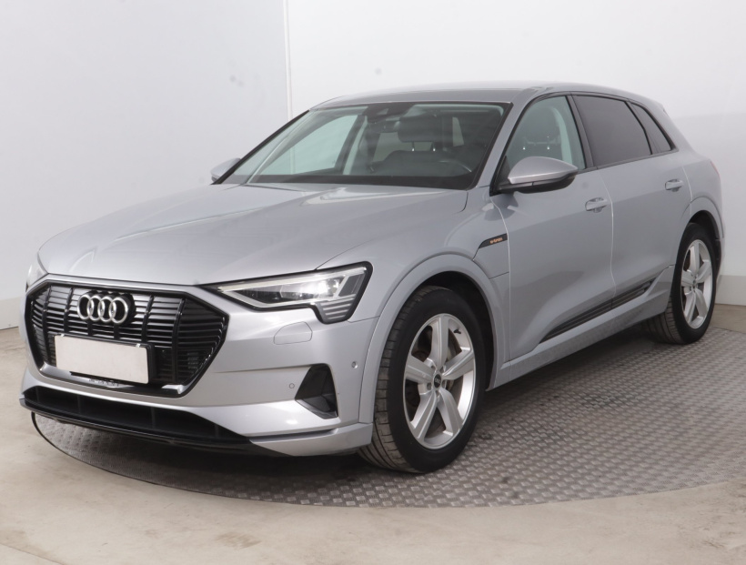 Audi e-tron, 2021