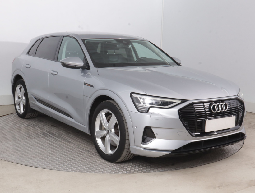 Audi e-tron, 2021