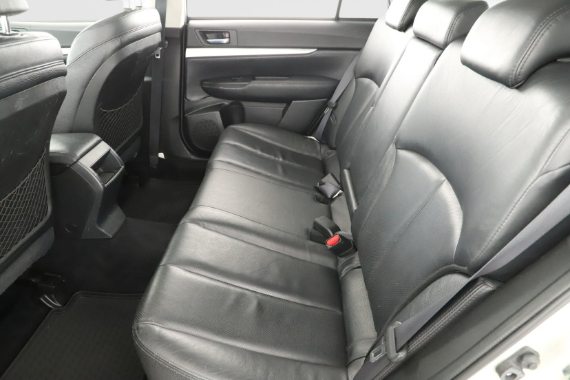 Subaru Outback, 2013