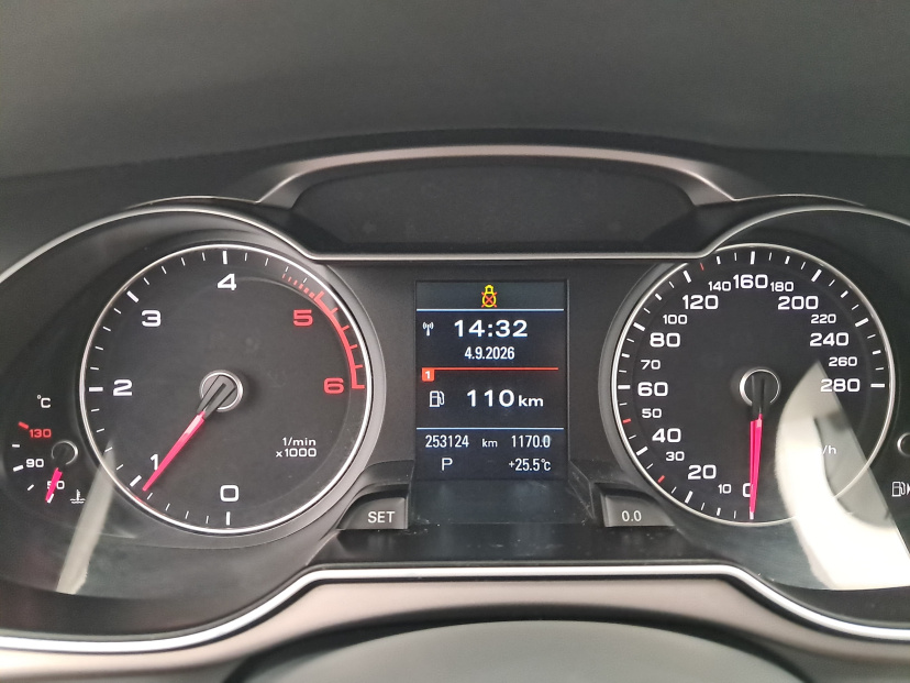 Audi A4, 2013