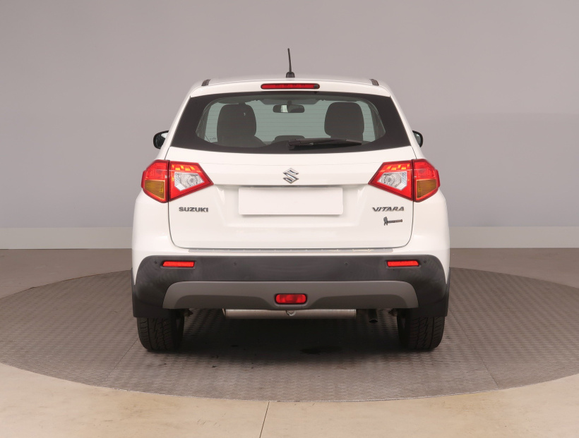 Suzuki Vitara, 2016