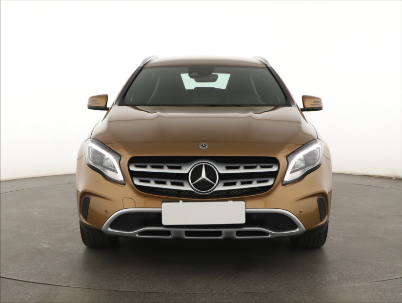 Mercedes-Benz GLA, 2017