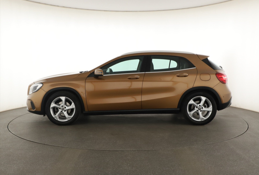 Mercedes-Benz GLA, 2017
