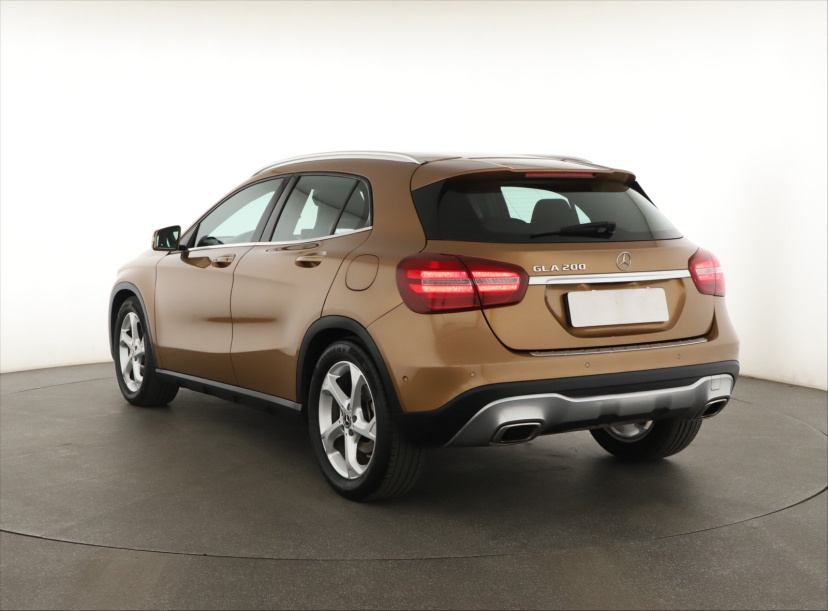 Mercedes-Benz GLA, 2017