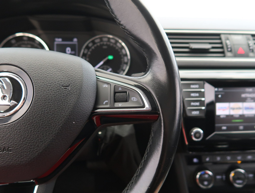 Škoda Superb, 2015