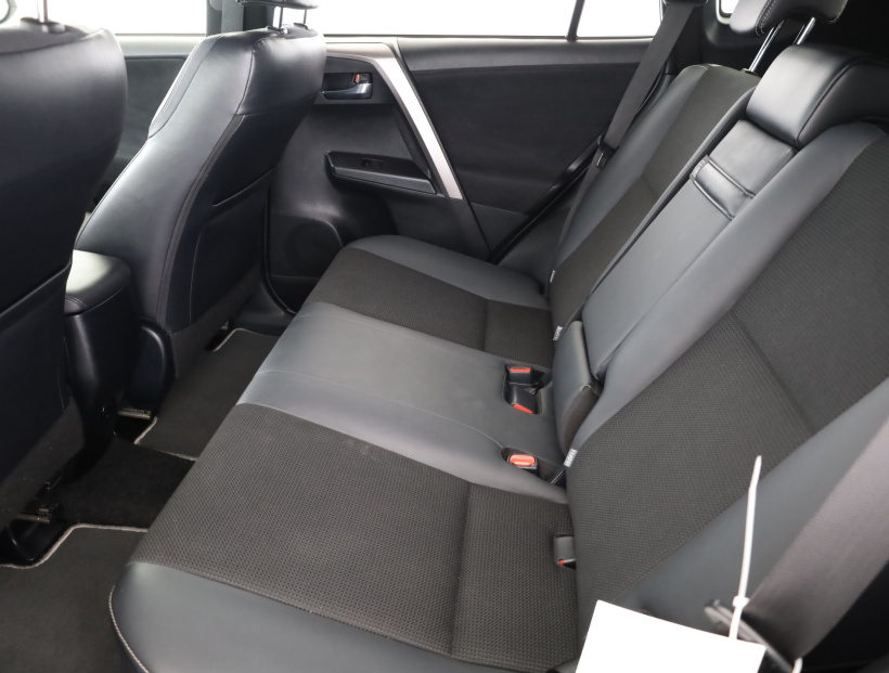 Toyota RAV 4, 2018