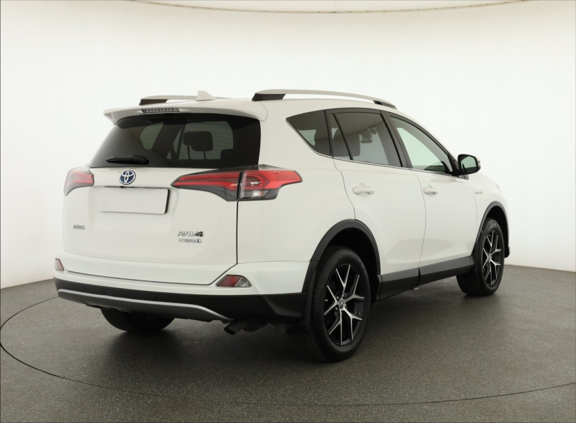 Toyota RAV 4, 2018