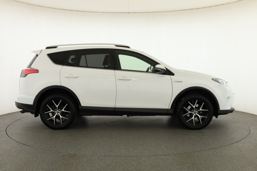 Toyota RAV 4, 2018