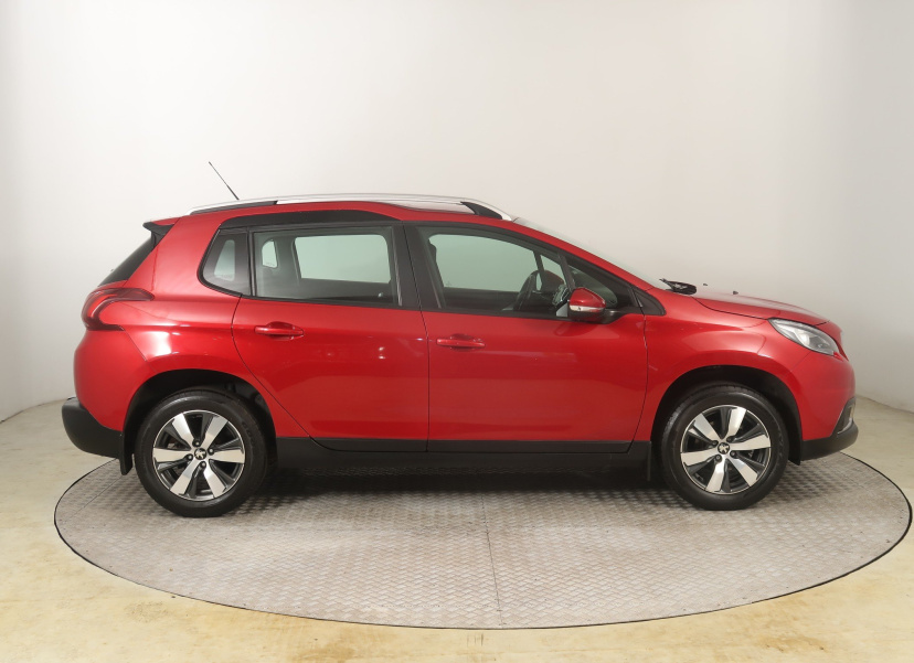 Peugeot 2008, 2019