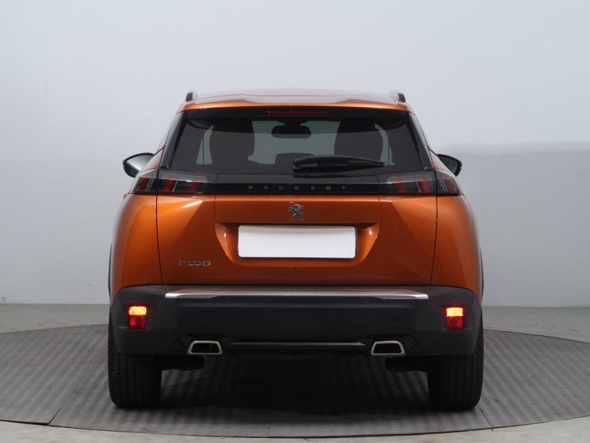 Peugeot 2008, 2021