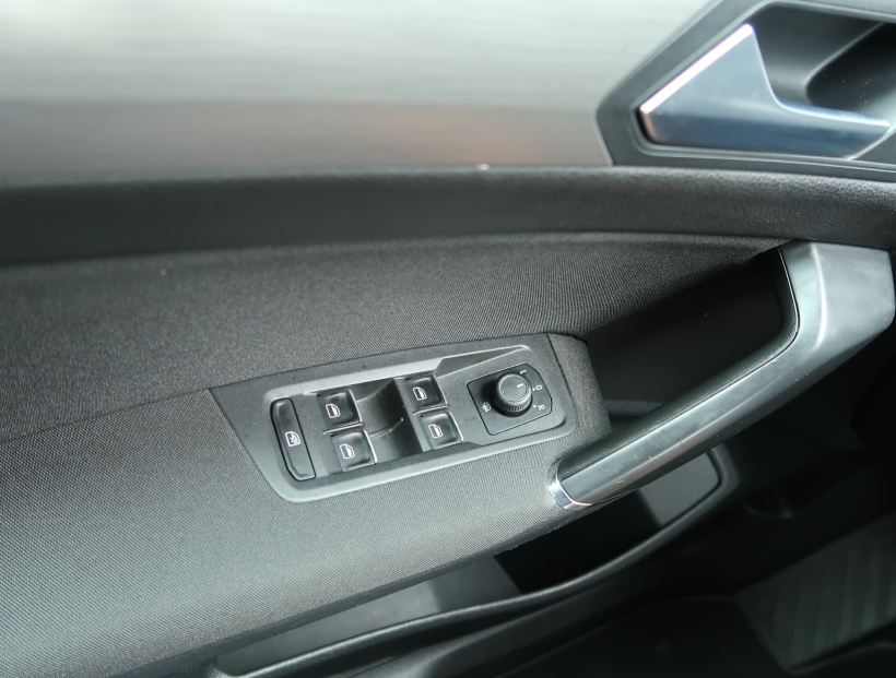 Volkswagen Touran, 2016