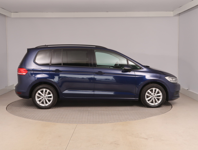 Volkswagen Touran, 2016