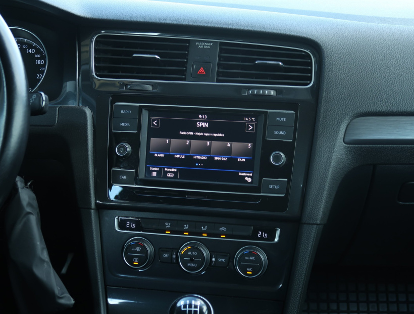 Volkswagen Golf, 2019