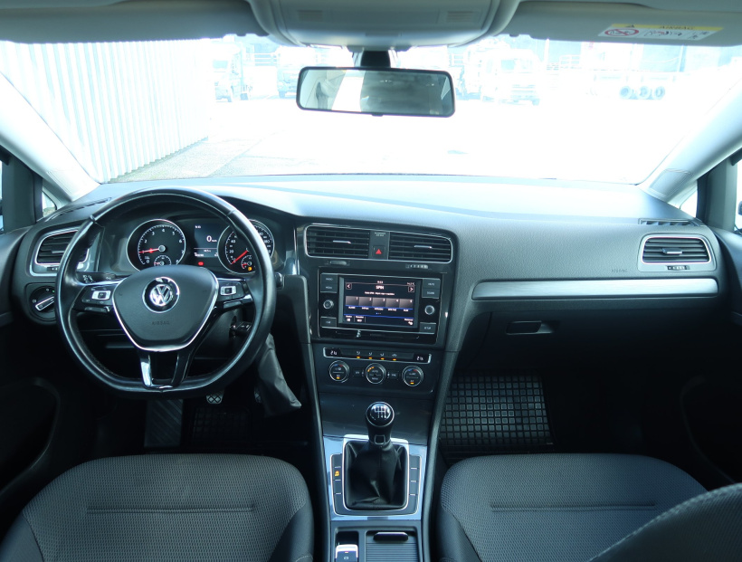 Volkswagen Golf, 2019