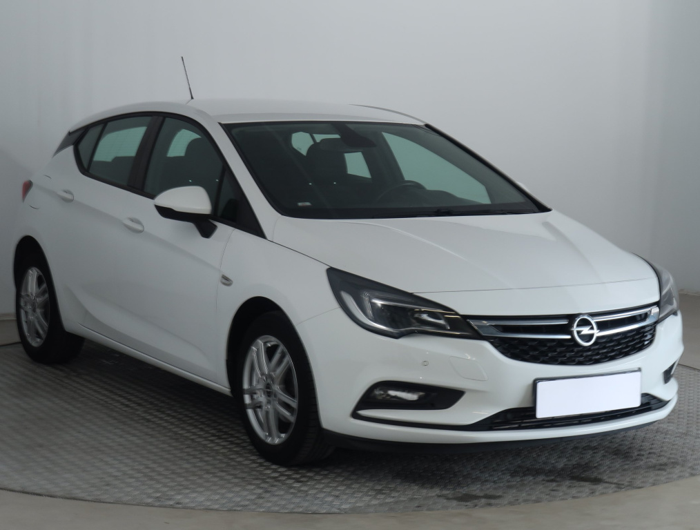 Opel Astra, 2018