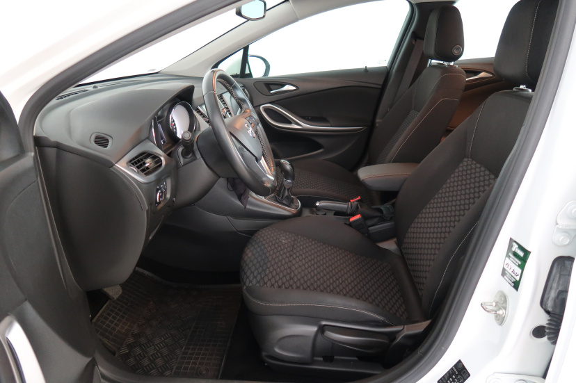 Opel Astra, 2018