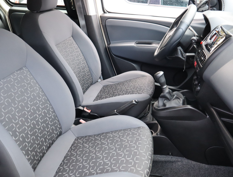 Fiat Doblo, 2011