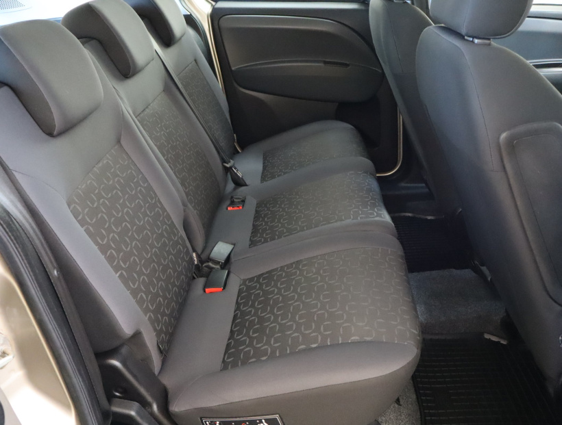 Fiat Doblo, 2011