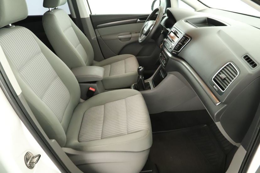 Seat Alhambra, 2013
