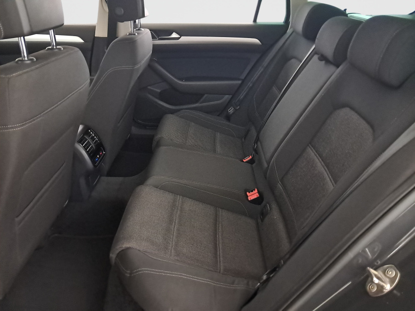 Volkswagen Passat, 2015
