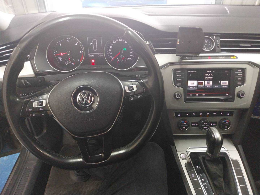 Volkswagen Passat, 2015