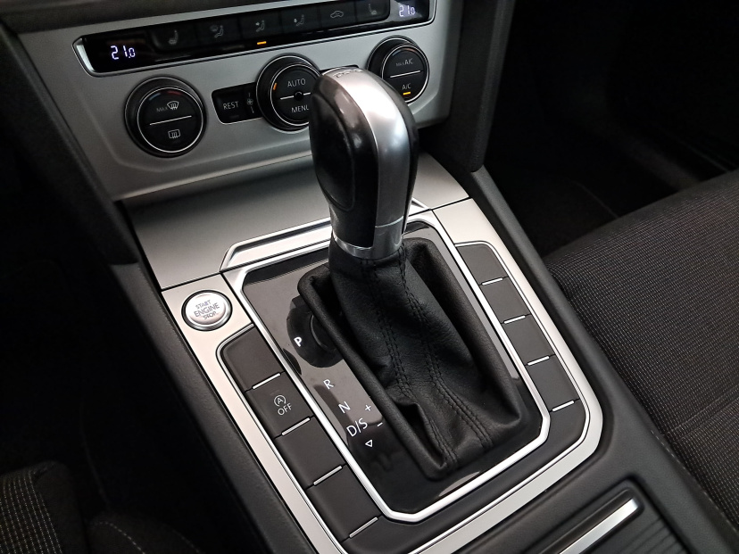 Volkswagen Passat, 2015