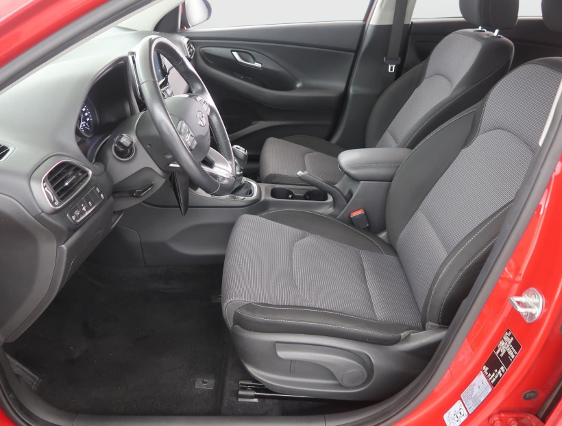Hyundai i30, 2021