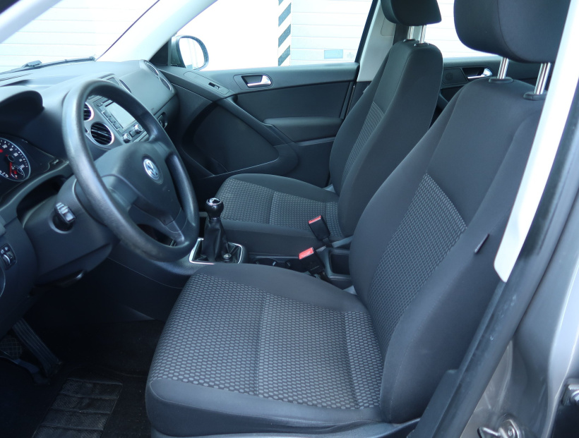 Volkswagen Tiguan, 2010