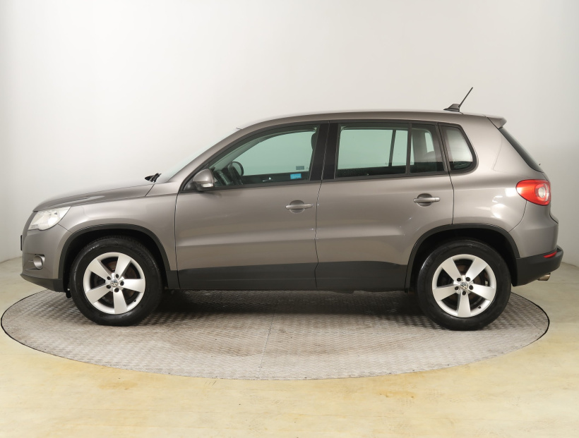 Volkswagen Tiguan, 2010