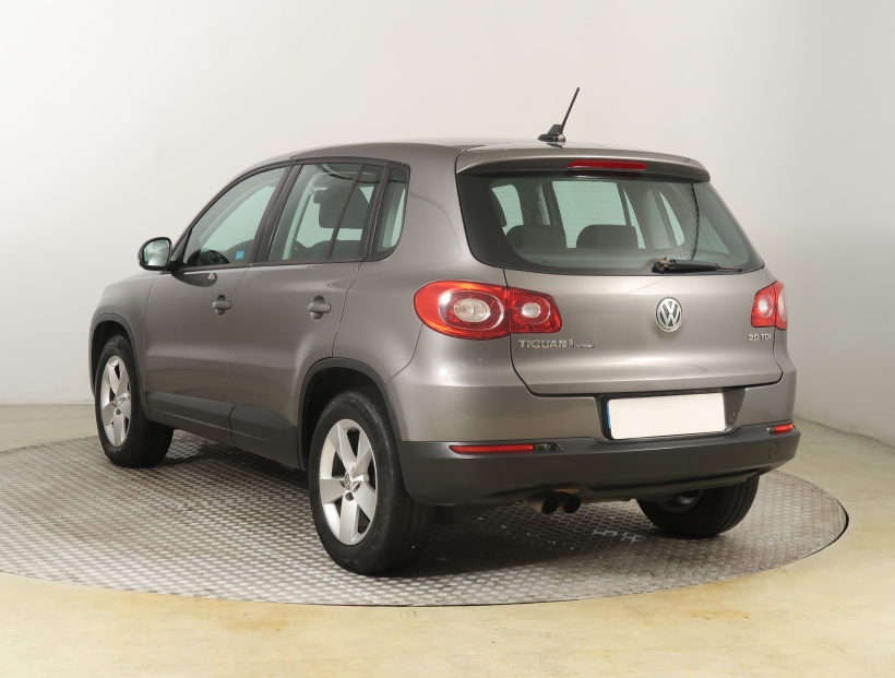 Volkswagen Tiguan, 2010