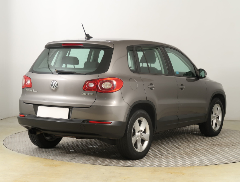 Volkswagen Tiguan, 2010
