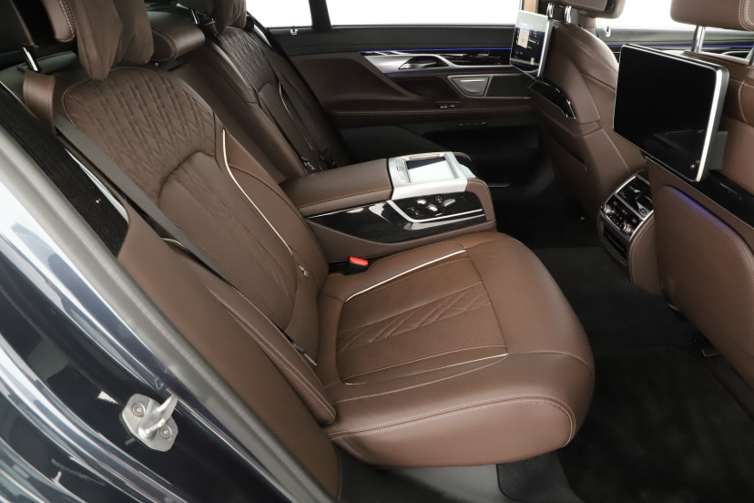 BMW 7, 2019
