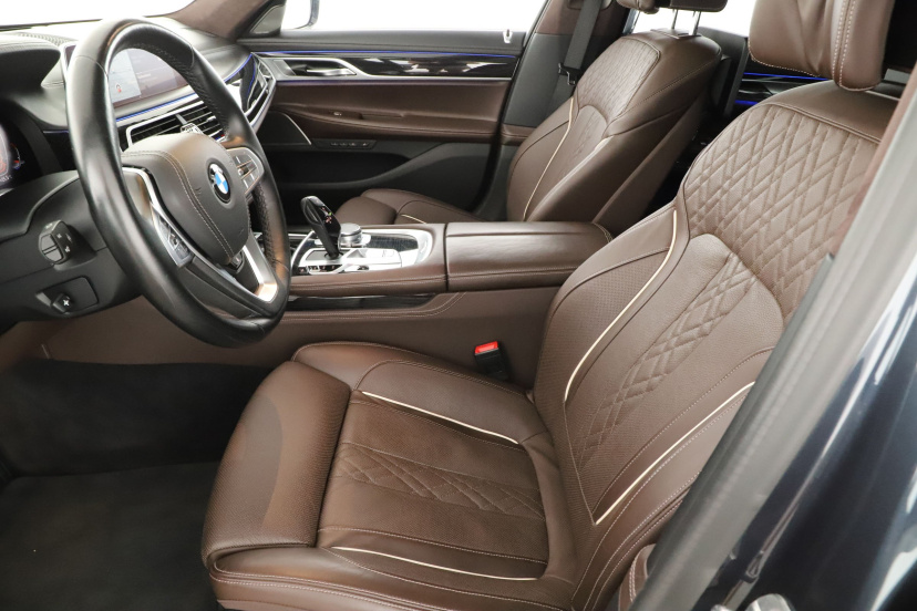 BMW 7, 2019