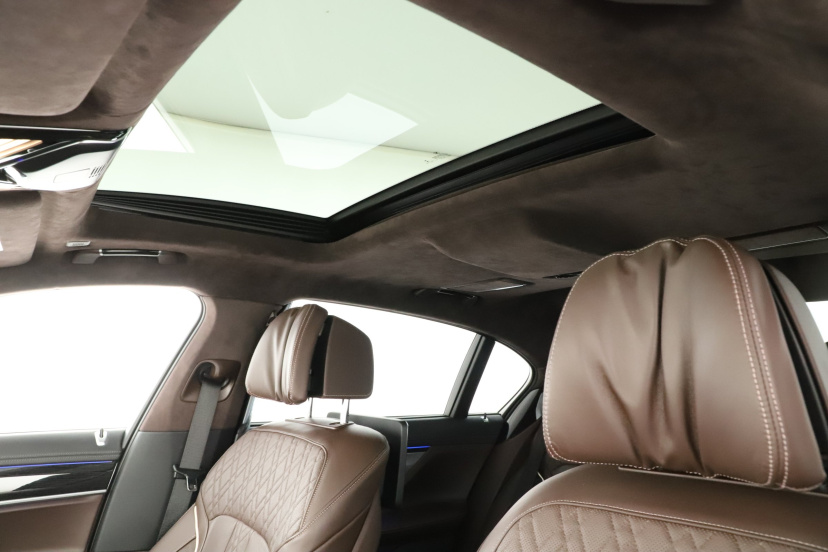 BMW 7, 2019