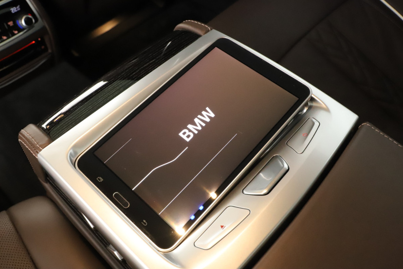 BMW 7, 2019