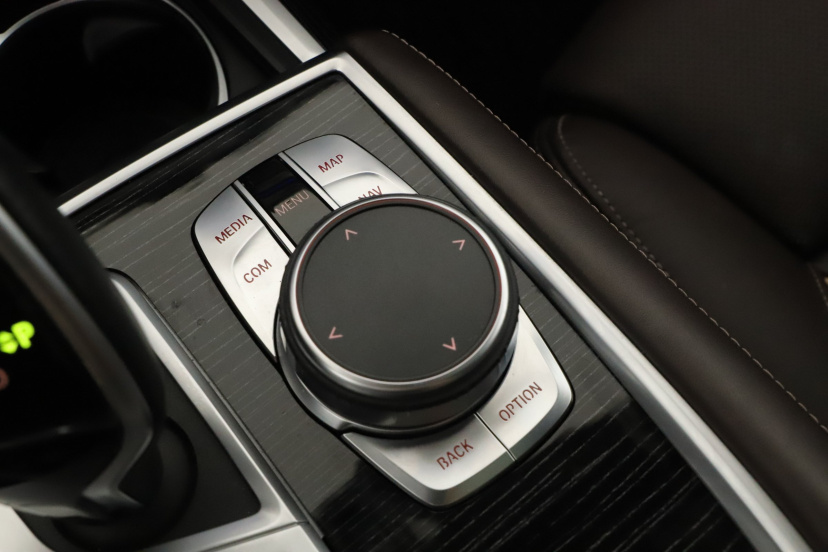 BMW 7, 2019