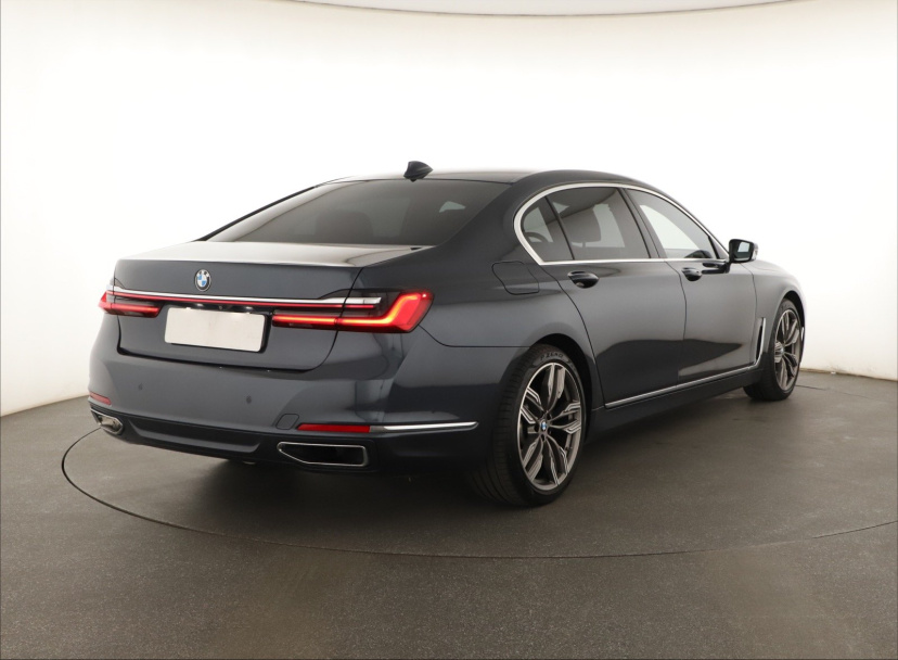 BMW 7, 2019