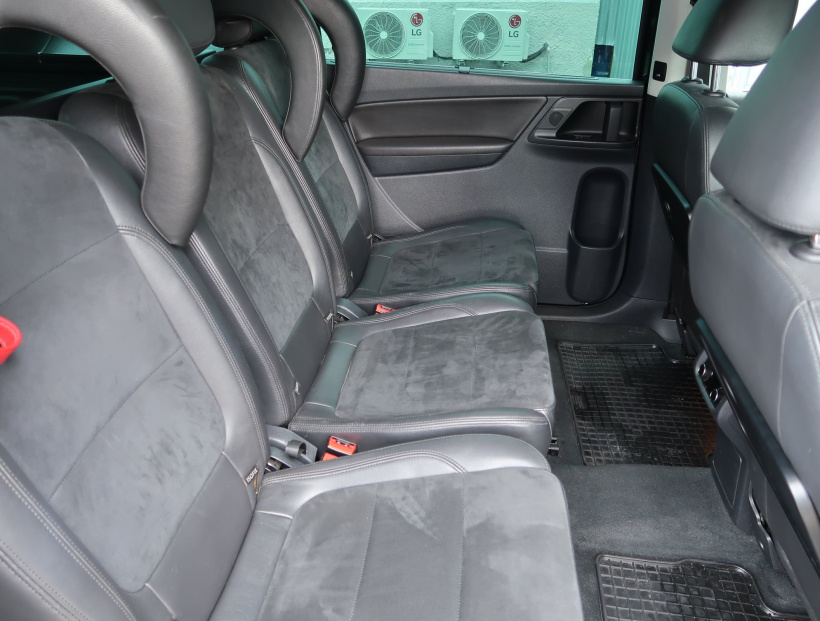 Volkswagen Sharan, 2012