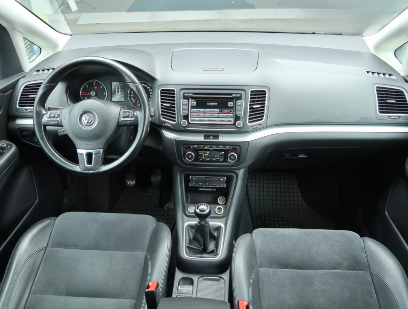 Volkswagen Sharan, 2012